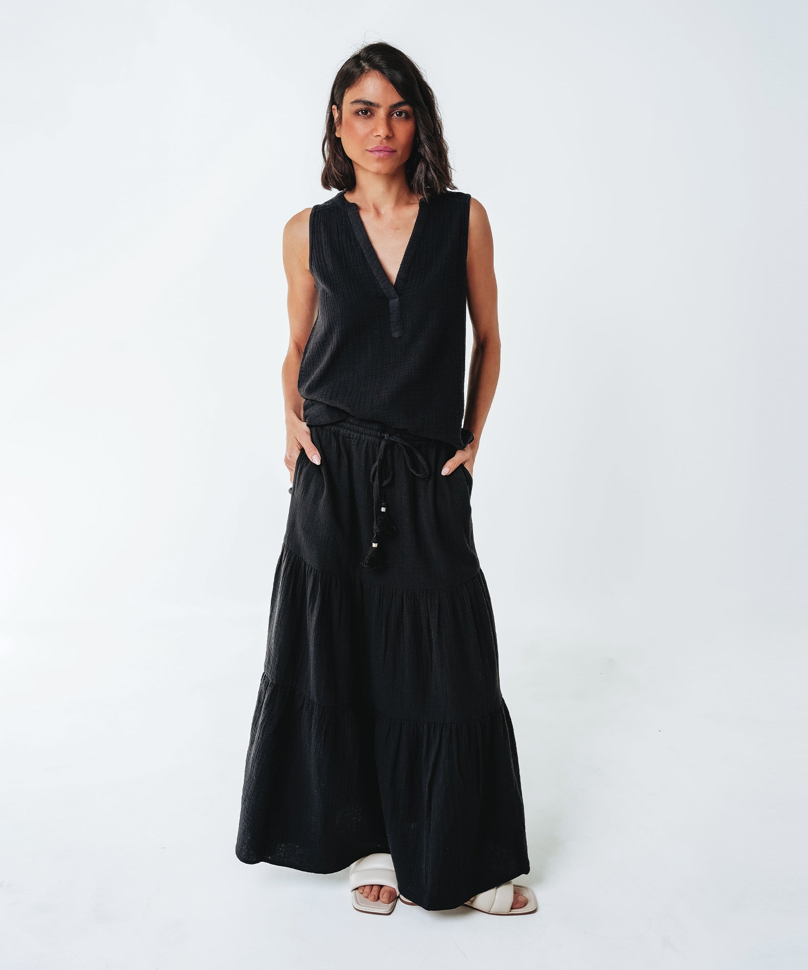 Double Gauze Tiered Breeze Skirt in color Black