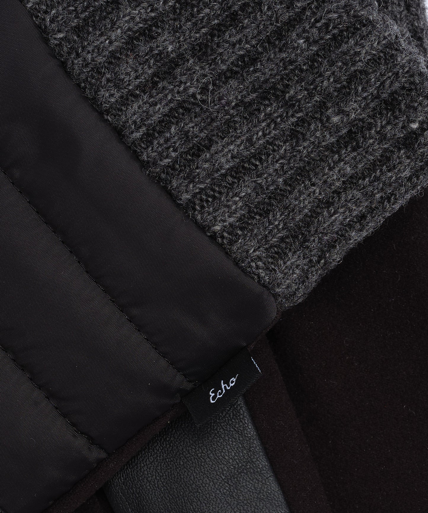 Quilted Puffer Glove in color Black