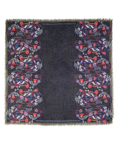 Floral Paisley Square in color Navy