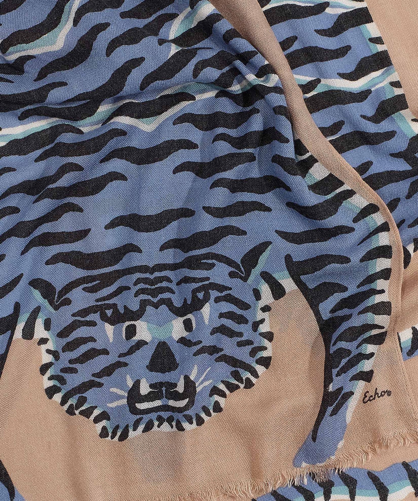 Tiger Oblong in color Denim Blue